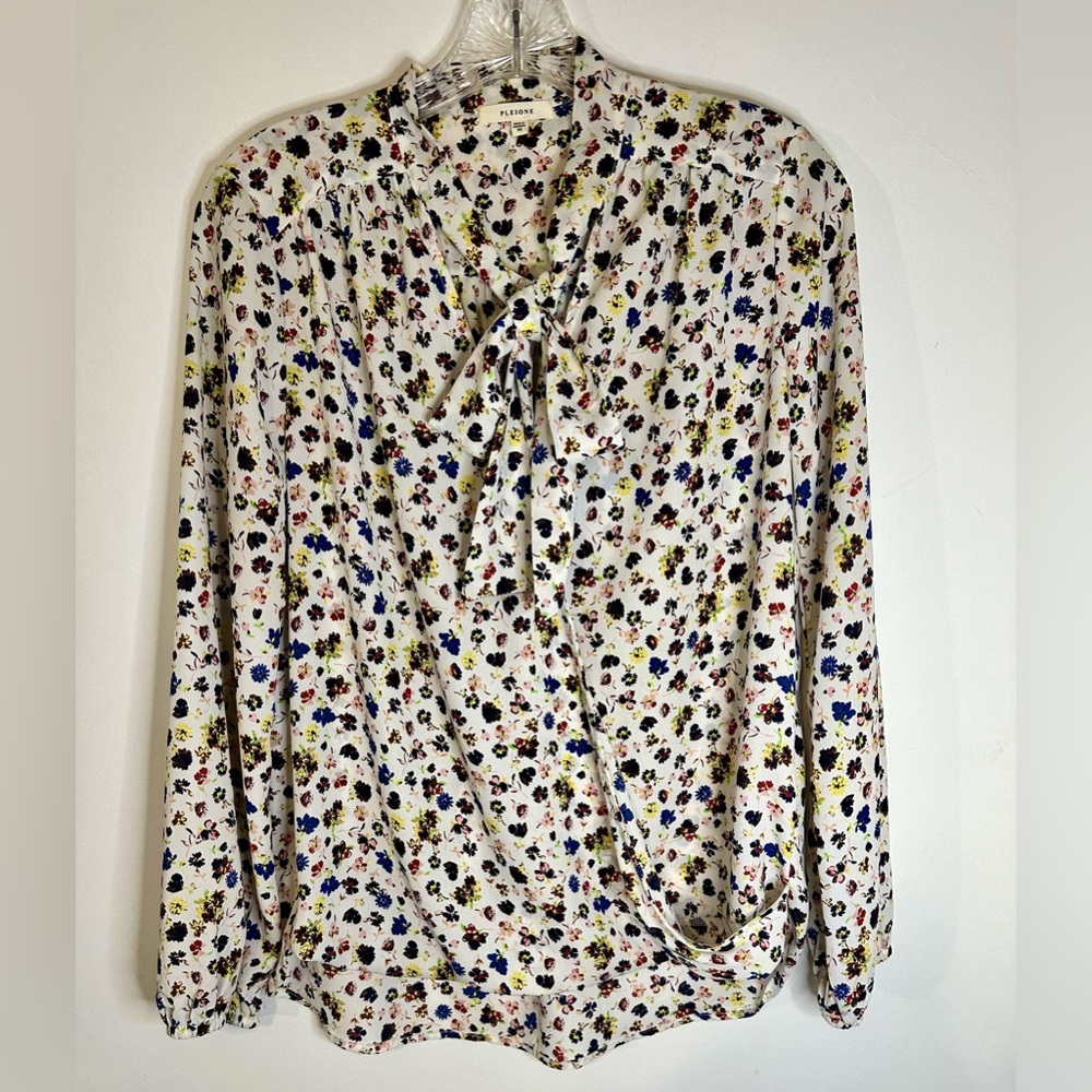 PLEIONE White Floral Print Surplice Blouse Roll Tab Sleeve Hi Low‎ Sz XS/XP